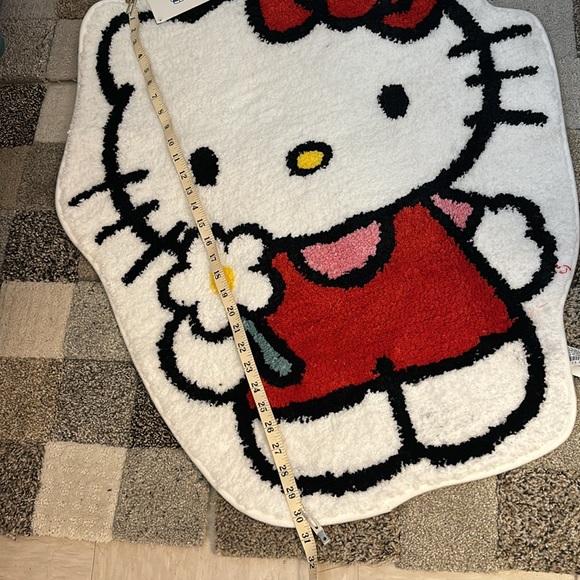 Hello Kitty Not Small Area Rug a Beauty for anywhere or any room - Picture 4 of 5
